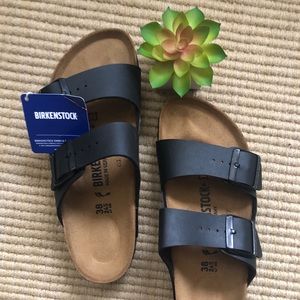Birkenstock’s Arizona Footbed Sandal